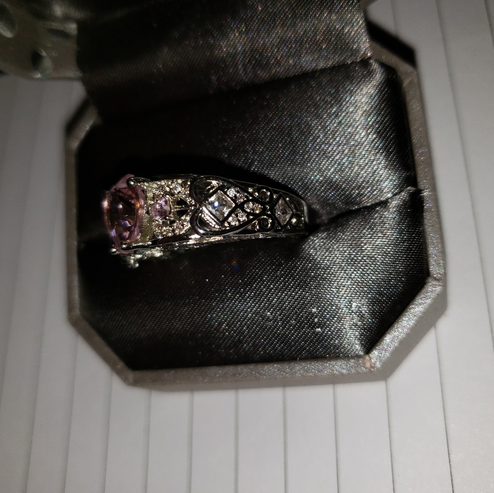 Pink heart ring - Picture 2 of 4
